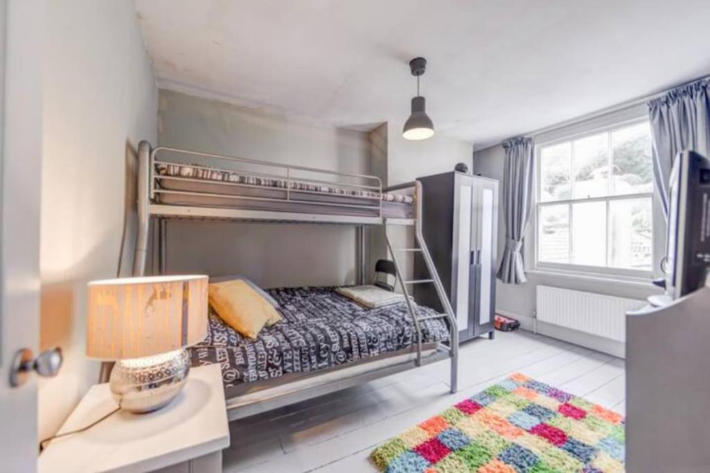 Heart Of The Beautiful Old Town Appartement Hastings Buitenkant foto